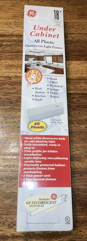 40424 Ge 18 Inch Under Cabinet Fluorescent Light Fixture- New Old Stock