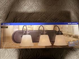 7460-113 Hampton 3-light Vanity Wall Mount Oil Rubbed Bronze Glass Fixture