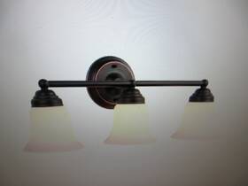 Egm1393a-5 Hampton Bay Egm1393a-5/orb Ashhurst 3-light Oil Rubbed Bronze Vanity Light With Frosted Shades