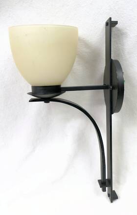 20-4506-10-h01 Hubbardton Forge Tapered Pierced Wall Sconce With Stone Glass Shade