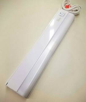 4200-0300w Specialty Lighting 18 Inch Under Cabinet Task Light- T8 Fluor Lamp With Electronic Ballast