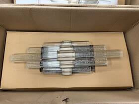 236-11 Troy Lighting Lot Of 2 - Corbett Viola 20 Inch Sconce Silver/venetian Glass 236-11 Troy Lighting Lot Of 2 - Corbett Viola 20 Inch Sconce Silver/venetian Glass
