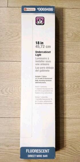 0069486 Utilitech Pro 18-in Hardwired Fluorescent Under Cabinet Light Bar