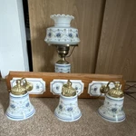 Quoizel 3-LIGHT Wall Sconce Blue/white Floral Shades Ul Incandescent 1960-3/4A. Fixed Price $250.00.