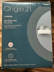 Origin 21 Lynnpark Led Vanity Light Brushed Nickel Frosted Acrylic. Fixed Price $39.94.