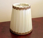 1-VINTAGE Old World Creme Silk Pleated Clip-on Mini Shade (for Wall Sconce)- Guc. Fixed Price $18.50.