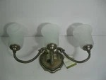 Hinkley Lighting Triple Fixture With Globes Bathroom Or Vanity. Fixed Price $120.00.