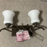 Hinkley Lighting 5002 Brooke 16-1/2"W Bathroom Vanity Bronze New. Fixed Price $129.00.